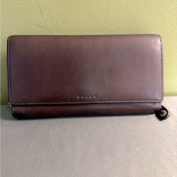Coach Vintage Mahogany Leather Checkbook Trifold Wallet VGUC - Picture 1 of 8